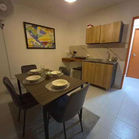 Hermoso Loft En La Ciudad Amurallada De 1 Apartamento