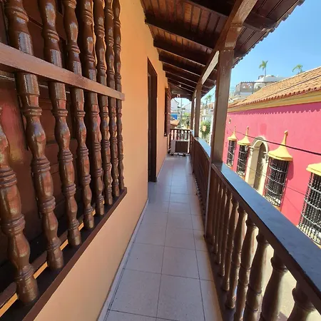 Apartamento Hermoso Loft En La Ciudad Amurallada De 1 *