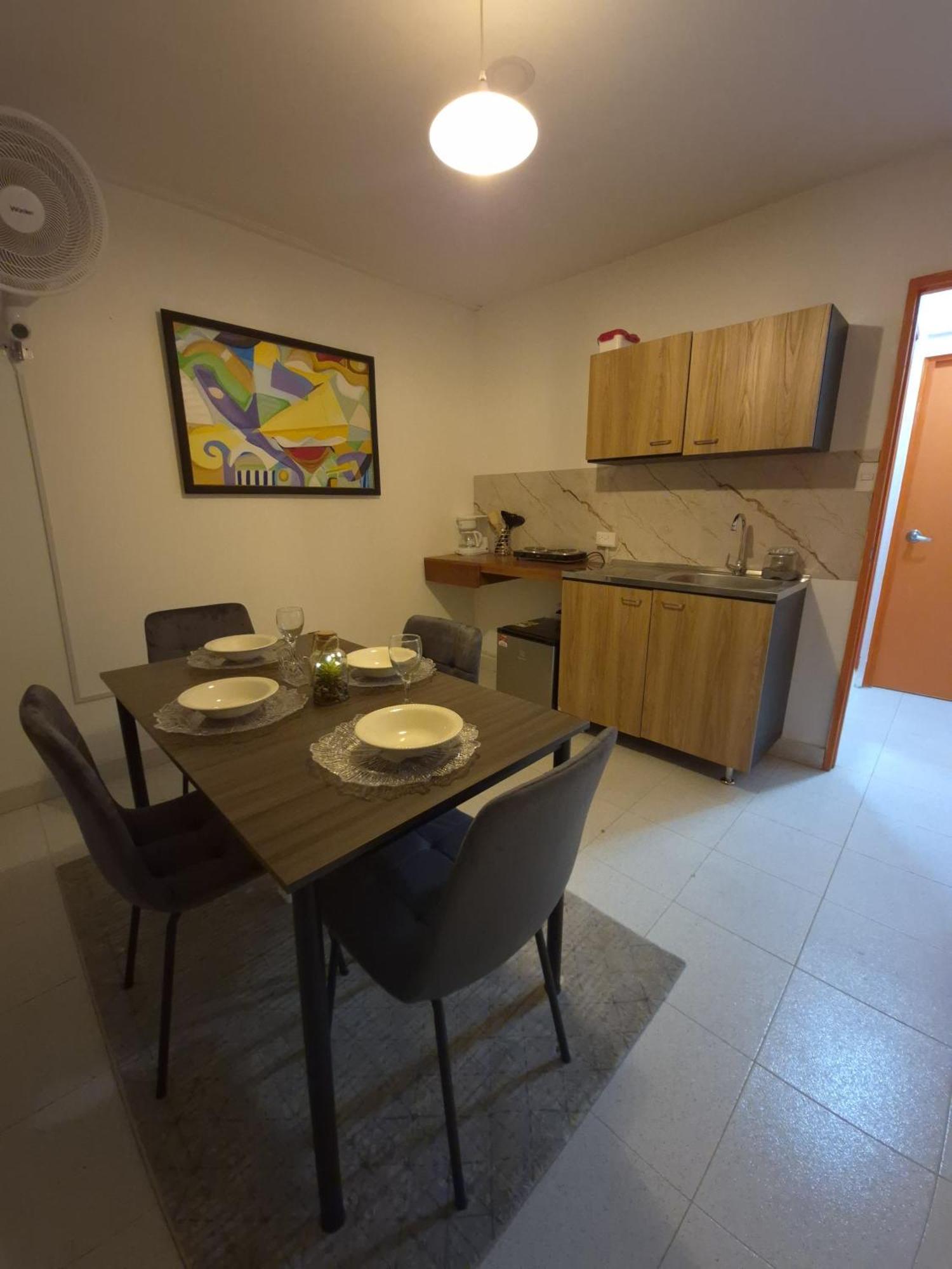 Hermoso Loft En La Ciudad Amurallada De 1 Apartamento